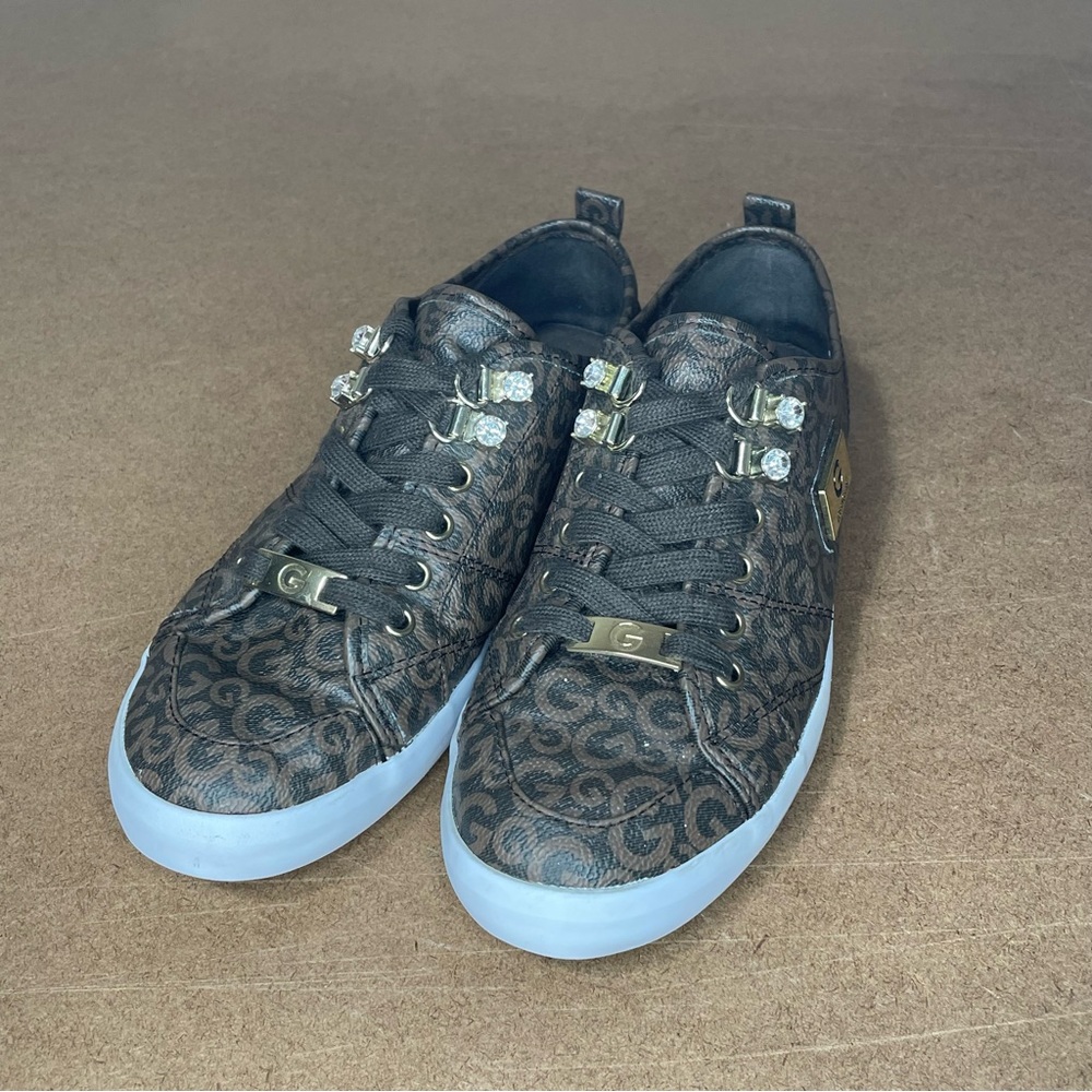 GBG Los Angeles sneakers women’s sz 7m